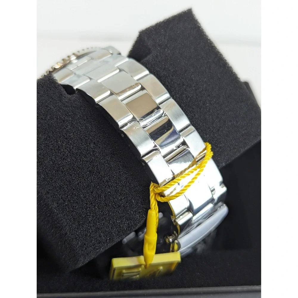 Invicta pro diver